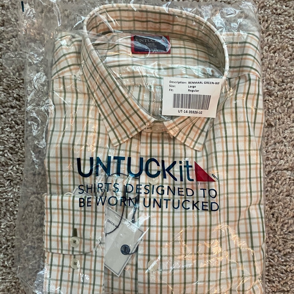 NWT UnTuck It Wrinkle Free Button Down | L